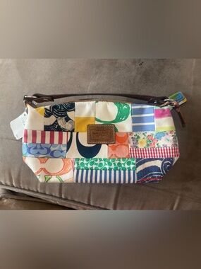 Coach Patchwork Canvas Mini wristlet - Multicolor Floral & Stripe